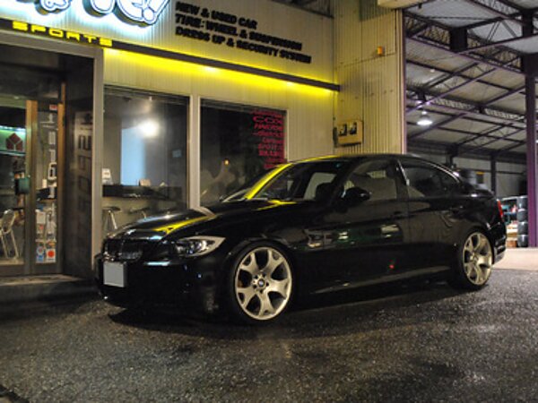 BMW E90 on BMW X-5 ! ! ! !の画像