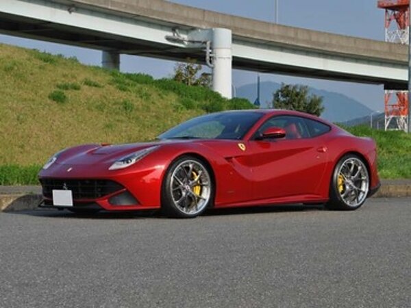 FERRARI F12 berlinetta × HRE S101の画像